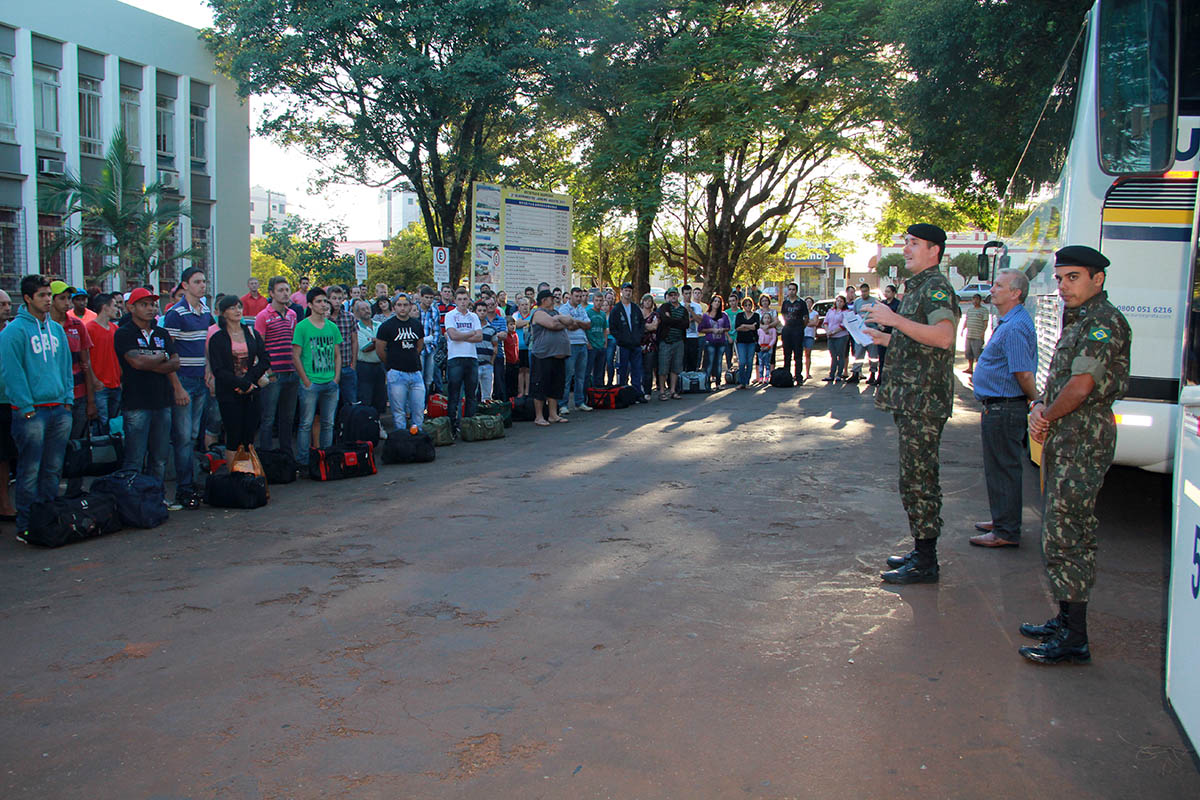 JOVENS TRÊS-MAIENSES EMBARCAM PARA ITAQUI